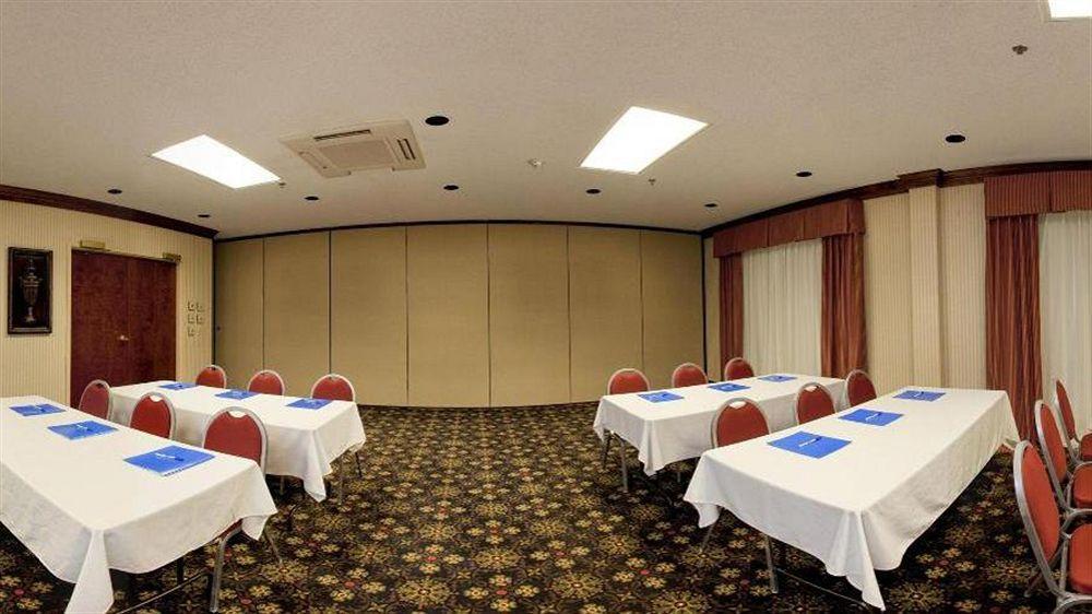 Holiday Inn Express Hotel & Suites Scott-Lafayette West By Ihg מראה חיצוני תמונה